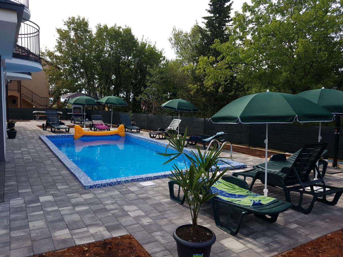 Apartmani Zaric Malinska Extérieur photo