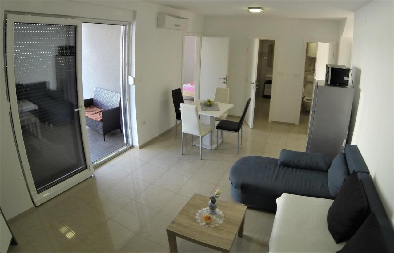 Apartmani Zaric Malinska Extérieur photo
